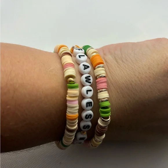 Handmade friendship bracelet set clay polymer beads - Bridgerton Theme - Picture 3 of 4